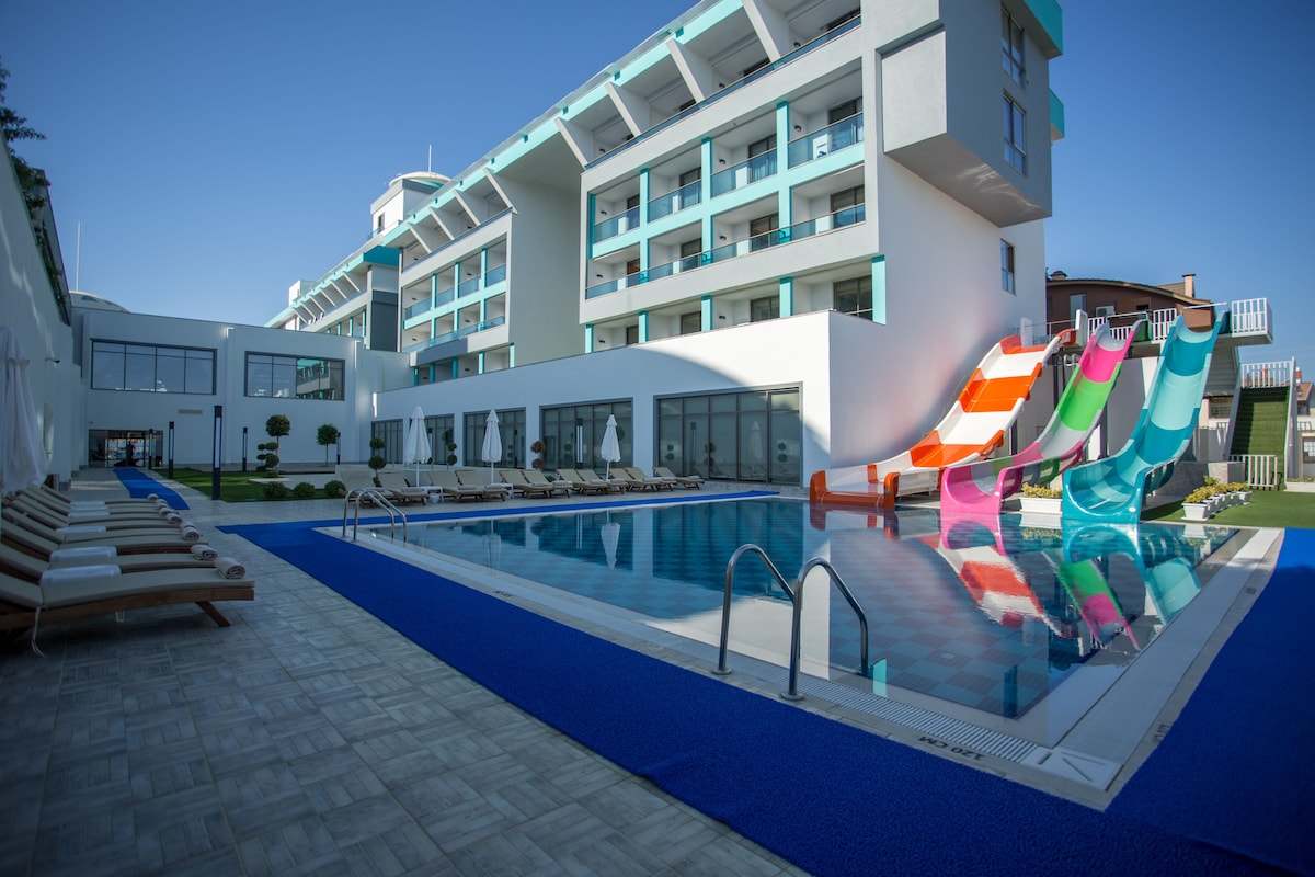 هتل سنستیو پریمیوم ریزورت و اسپا Sensitive Premium Resort & Spa آنتالیا